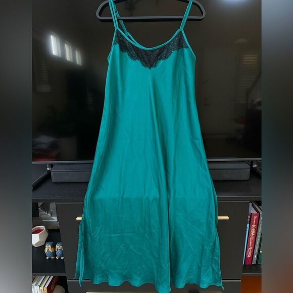 Soma Green and Black Lace Chemise - Picture 1 of 8